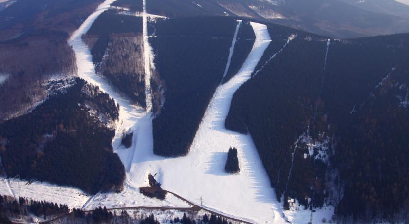 Luxusni Horsky Apartman Primo U Sjezdovky Kouty Лоучна-над-Десноу Экстерьер фото